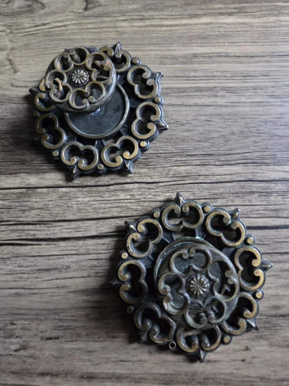VTG Pair of Brass Finish Cabinet Knobs and Backplates